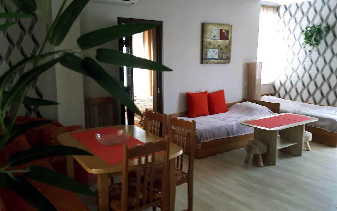 Apartment Larissa Pomorie Exterior photo
